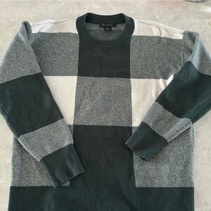 Tahari Green & White Colorblock Crewneck Sweater
